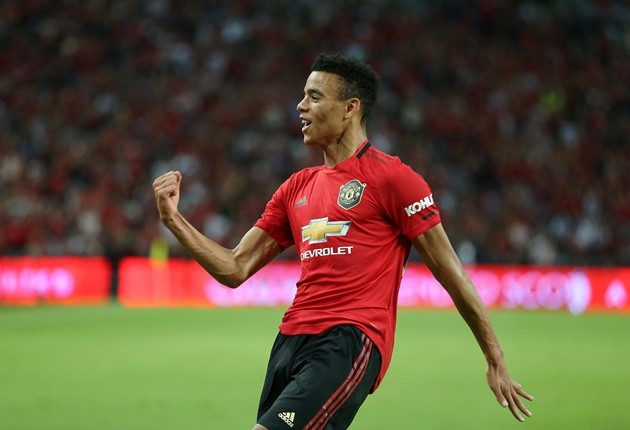 Hậu scandal, 'báu vật' Man Utd căng thẳng đến Carrington hội quân - Bóng Đá