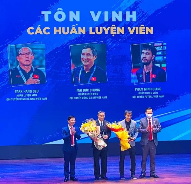 Hoàng Đức đoạt Quả bóng vàng: Xin cảm ơn và tiếc với thầy Park - Bóng Đá