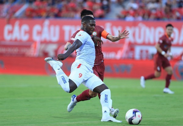 Top đầu V-League 2022: HAGL hồi sinh, 'thiếu gia' ngổ ngáo - Bóng Đá