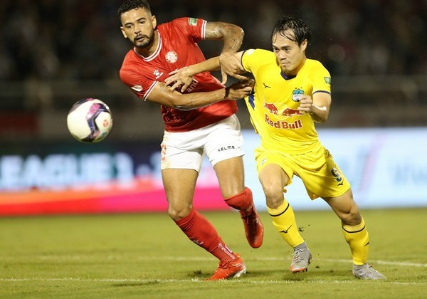 Song sát trở lại, HAGL hứa hẹn sẽ thăng tiến hơn nữa - Bóng Đá