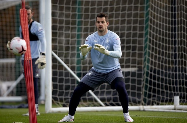 Sky Sports add that Heaton told friends he’s coming with the ambition to become Ole Gunnar Solskjaer’s first choice - Bóng Đá