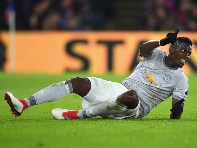 'Show off or motivation?': Paul Pogba puts in the hard work on his Dubai break - Bóng Đá