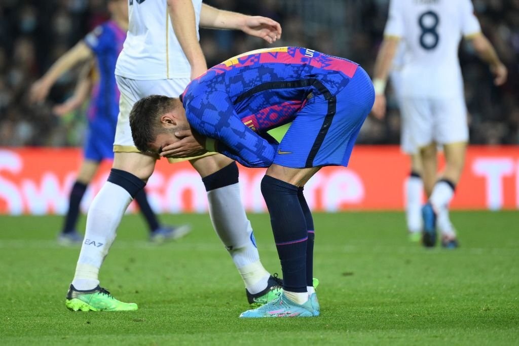 Adama Traore kiếm phạt đền giúp Barca hòa Napoli - Bóng Đá