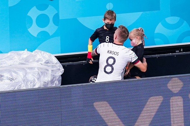 Dàn công thần Real Madrid quây quần sau trận Bồ Đào Nha 2-4 Đức - Bóng Đá