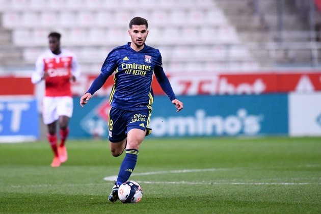 PSG gia nhập cuộc đua chiêu mộ Houssem Aouar với Arsenal - Bóng Đá