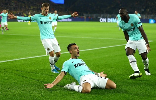 Man City hold 'informal conversations' with Serie A striker's representatives - Bóng Đá