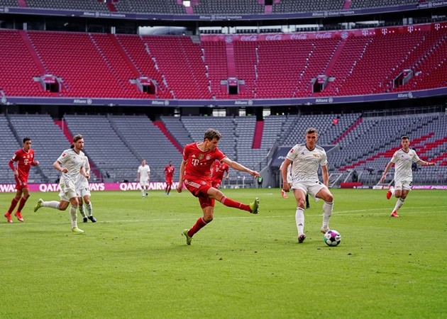 10 điểm nhấn bóng đá châu Âu tuần qua: Cú sốc Zlatan; ATM hụt hơi - Bóng Đá