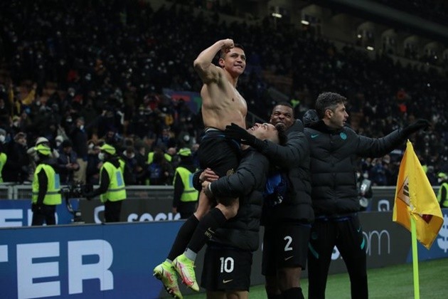 Inter Milan giành Siêu cúp Italy bằng bàn thắng phút 120+1 - Bóng Đá
