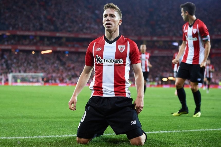 LIVERPOOL “WILL MAKE A BID” FOR IKER MUNIAIN THIS SUMMER - Bóng Đá