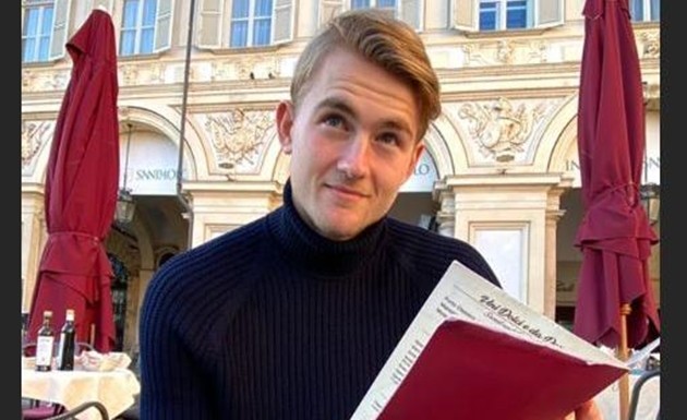 Matthijs de Ligt vui vẻ bên Annekee Molenaar - Bóng Đá