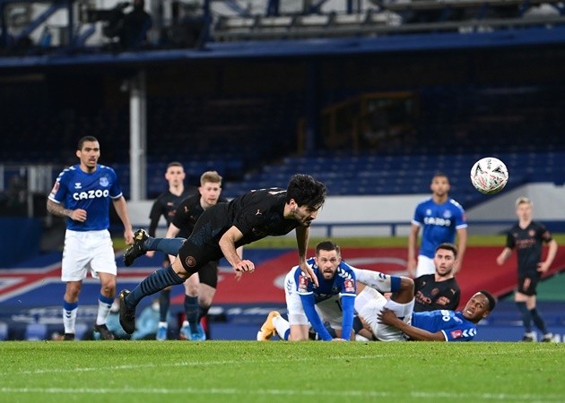 10 con số đặc biệt trận Everton 0-2 Man City: 'Siêu hậu vệ' thức tỉnh - Bóng Đá