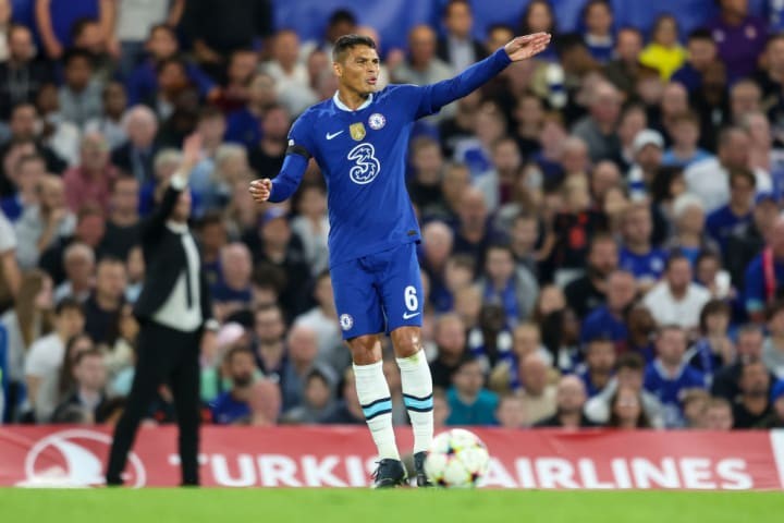 Xếp hạng 10 hậu vệ hay nhất Premier League 2022/23: Số 1 Arsenal; Martinez trượt dài - Bóng Đá