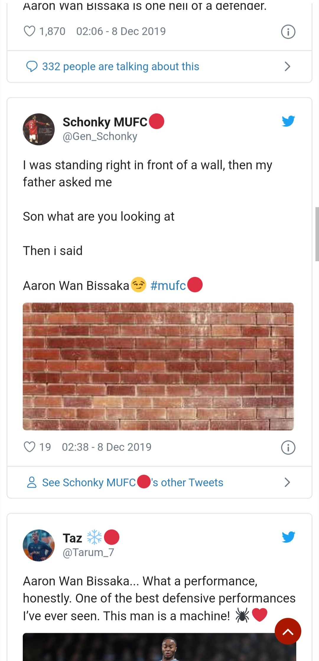 man utd fans on bissaka - Bóng Đá