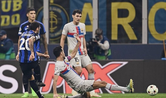 Dìm Real, Ancelotti đưa Xavi và Messi trở lại mặt đất - Bóng Đá