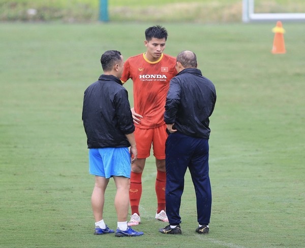 Bùi Tiến Dũng gặp chấn thương và 4 phương án thay thế của thầy Park - Bóng Đá