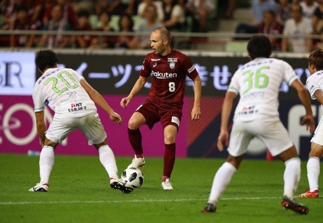 5 top midfielders with fewer career goals than Sergio Ramos - Bóng Đá