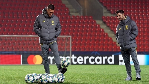 Ảnh Inter Milan có mặt ở Prague - Bóng Đá