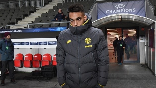 Ảnh Inter Milan có mặt ở Prague - Bóng Đá