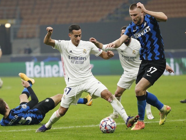 Zinedine Zidane hints at new deal for Lucas Vazquez - Bóng Đá
