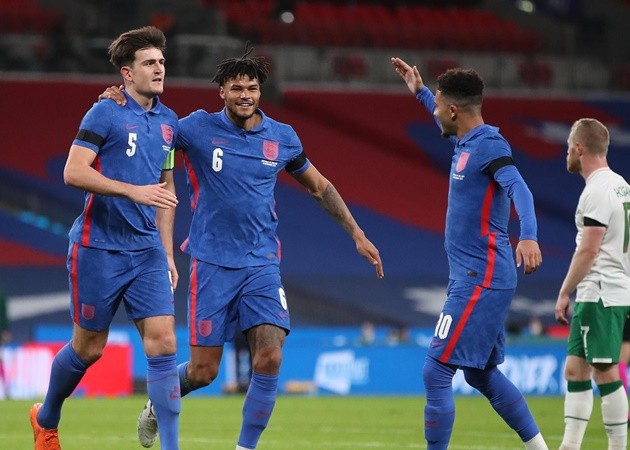 Thủ quân Man Utd 'lên đồng' và 10 con số ấn tượng sau trận Anh - Ireland - Bóng Đá