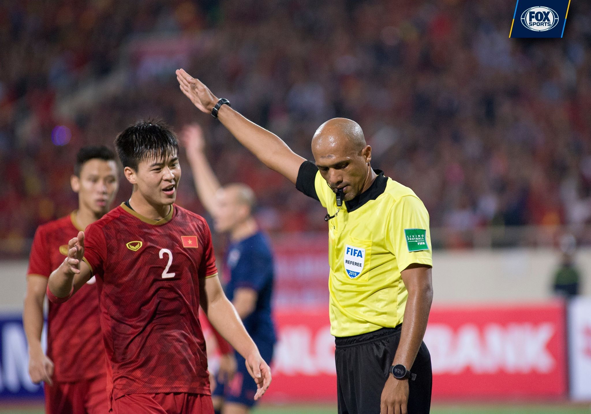 SỐC! Trọng tài Al Kaf phá vỡ im lặng sau trận Việt Nam vs Thái Lan? - Bóng Đá