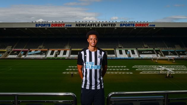 Newcastle mua Lewis - Bóng Đá