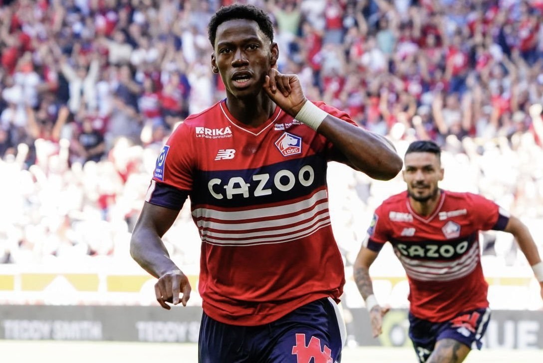 Fabrizio Romano Recommends ‘Perfect’ Striker for Manchester United - Bóng Đá