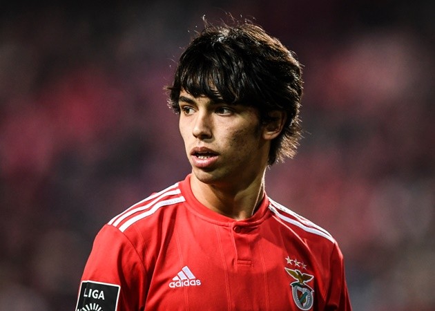 'Đỉnh' như Benfica: 1 năm bán 2 sao 'cây nhà lá vườn', thu về 194 triệu - Bóng Đá