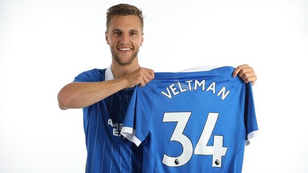 6 đồng đội chọn áo 34 vì Nouri - Bóng Đá