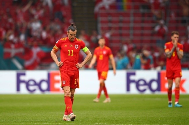 Bale bất lực, CĐV Wales tuyệt vọng trong ngày chia tay EURO 2020 - Bóng Đá