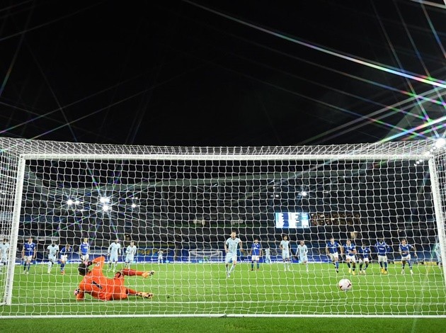 10 khoảnh khắc ấn tượng nhất vòng 1 EPL: Richarlison 'cosplay' Torres - Bóng Đá