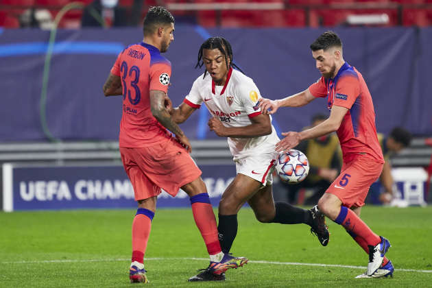Chelsea ‘unlikely to drop interest’ in Jules Koundé despite transfer defeat — report - Bóng Đá