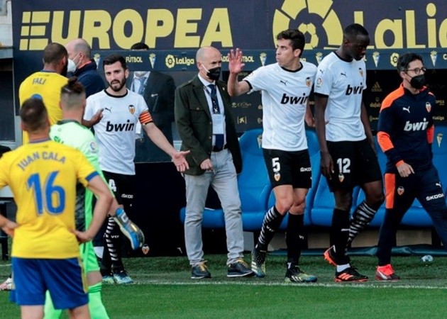 Mouctar Diakhaby racist  - Bóng Đá