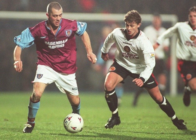 10 hậu vệ ghi nhiều bàn nhất EPL: John Terry và 'vua sút phạt' Everton - Bóng Đá