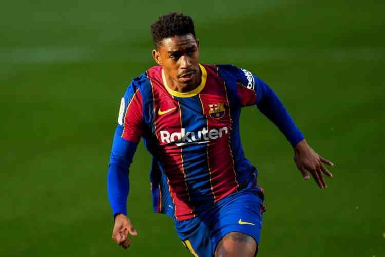 Leeds đánh bại Milan và Inter để chiêu mộ sao Barca - Bóng Đá