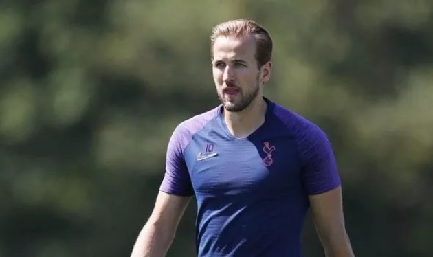 Gary Neville issues Man Utd chiefs with Harry Kane transfer demand as Man City plot bid - Bóng Đá