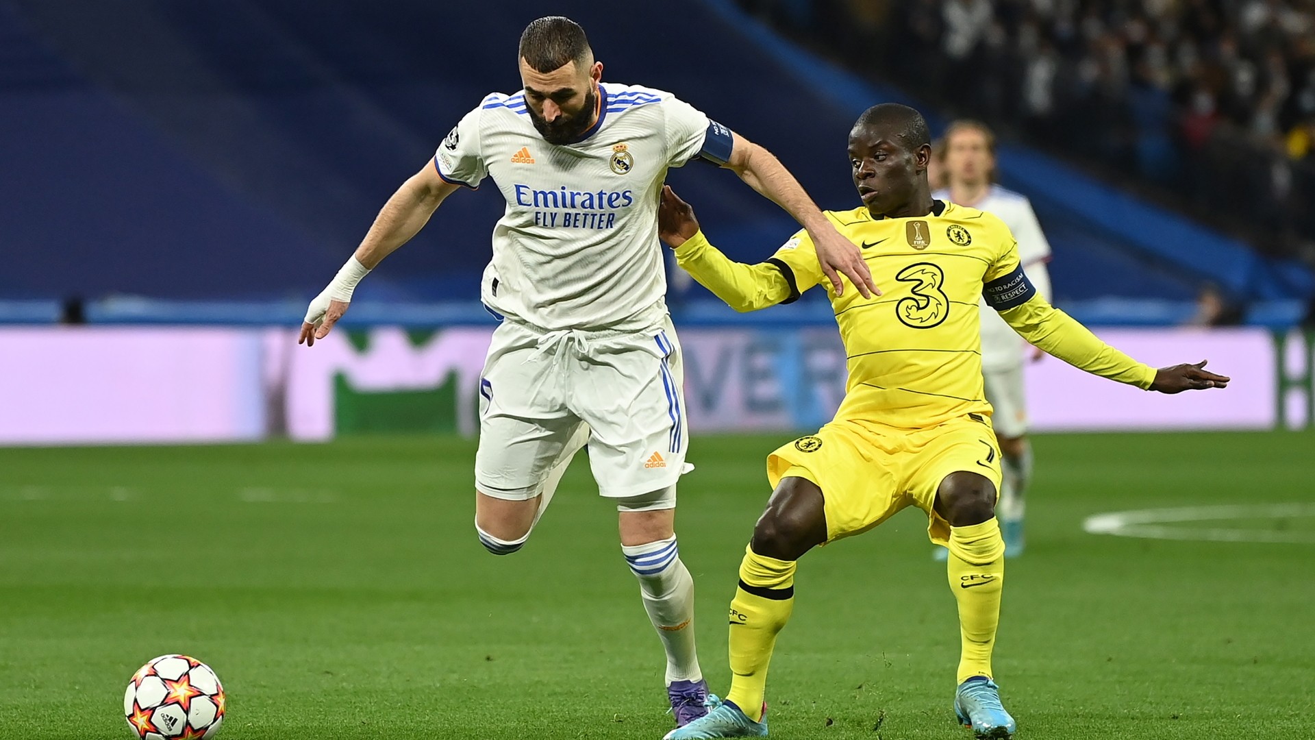 Kante phạm 2 lỗi dẫn tới bàn thua của Chelsea - Bóng Đá