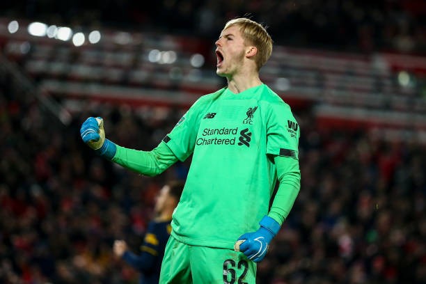 Mesut Ozil và Unai Emery đập tan tin đồn mâu thuẫn bằng hành động này - Bóng Đá