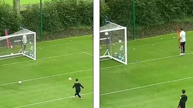 Maybe we should play him upfront instead of Werner!': Chelsea fans blown away by Kepa Arrizabalaga after £72m flop hits crossbar EIGHT times - Bóng Đá