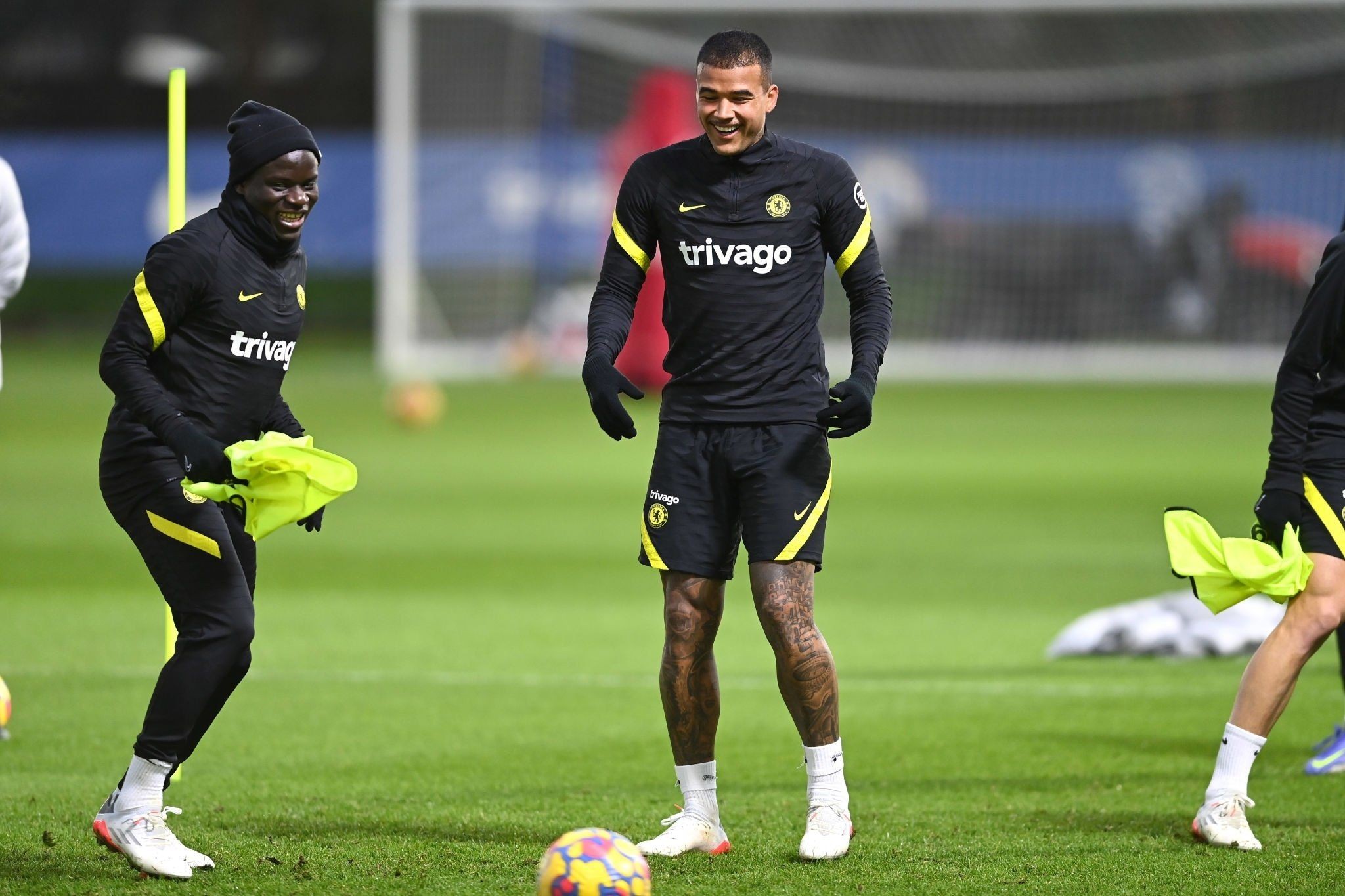 Kenedy has been added to Chelsea’s squad list, and has been photographed in training - Bóng Đá