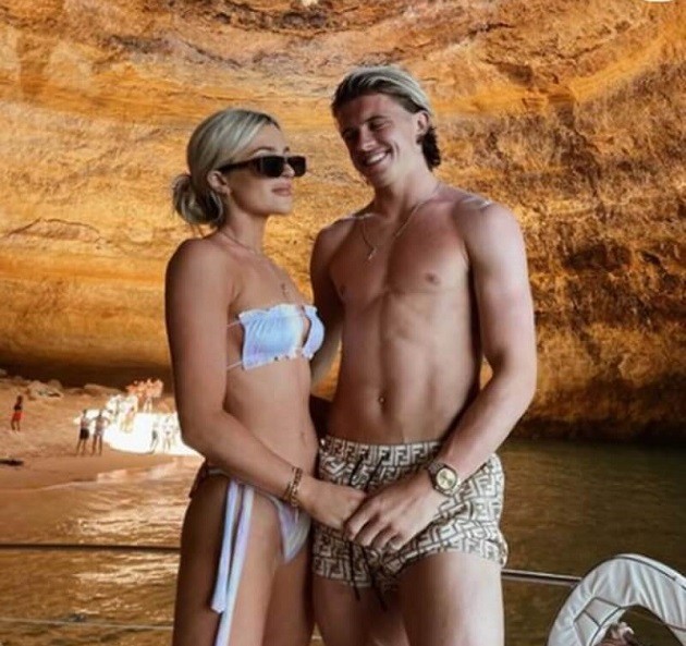 Aine May Kennedy - Bóng Đá