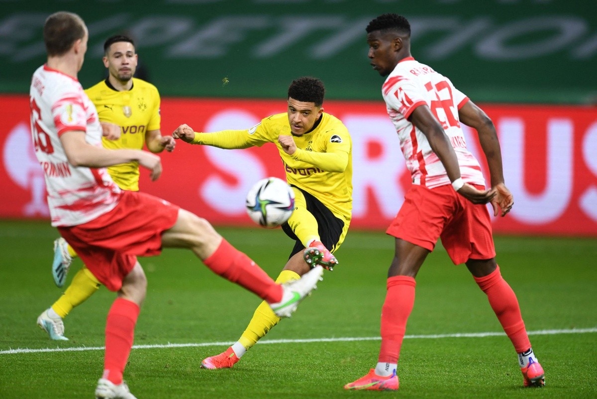 Jadon Sancho quá dữ dội, Quỷ đỏ còn không mau ký HĐ? - Bóng Đá