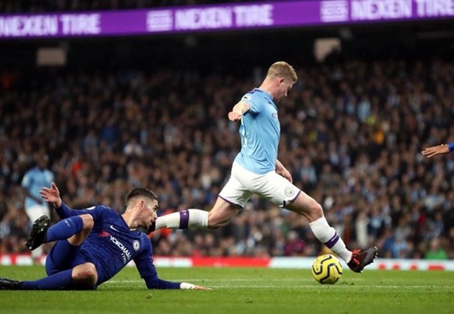 'De Bruyne đã ở cùng vị trí đó 10 phút trước' - Bóng Đá