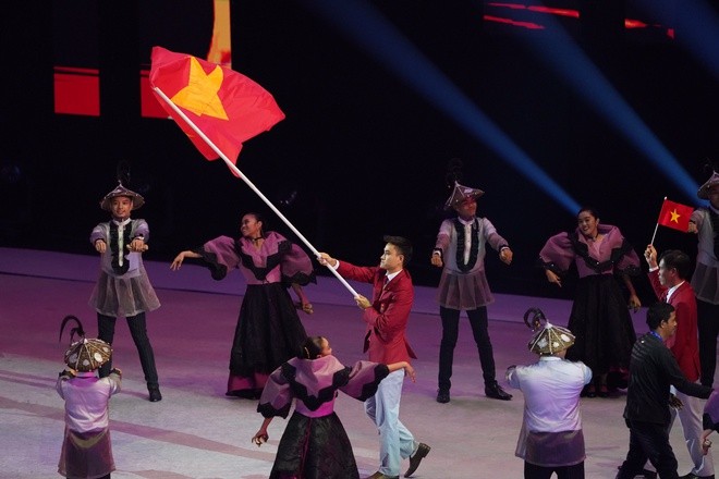 Khai mạc SEA Games 30: Văn hóa, màu sắc và người đẹp - Bóng Đá