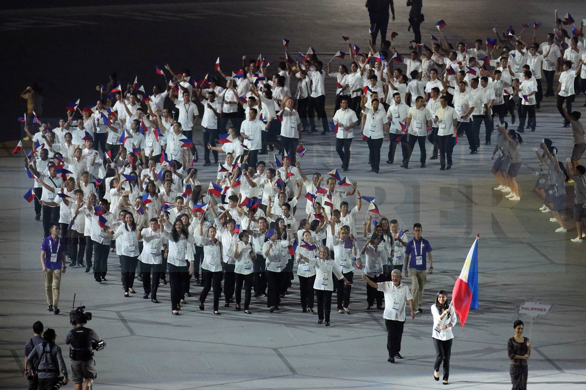 Khai mạc SEA Games 30: Văn hóa, màu sắc và người đẹp - Bóng Đá