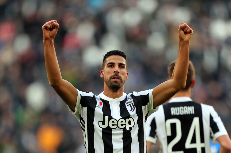 Juventus star to Premier League hint dropped by former Milan manager - Bóng Đá