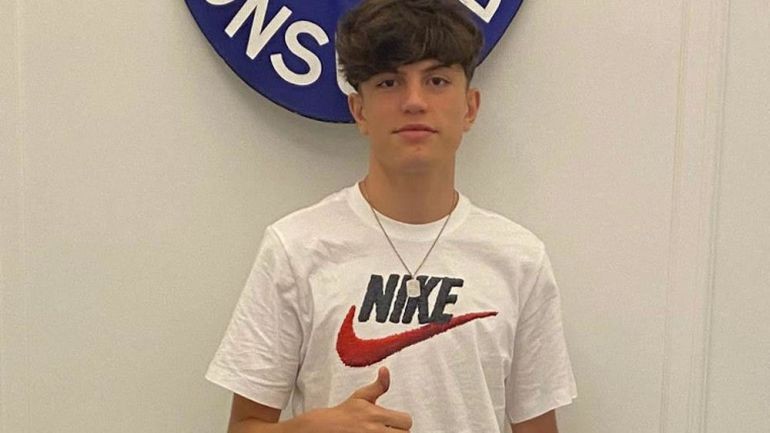 Manchester United have reportedly beaten off competition from Borussia Dortmund to land 16-year-old Atletico Madrid striker Alejandro Garnacho. - Bóng Đá