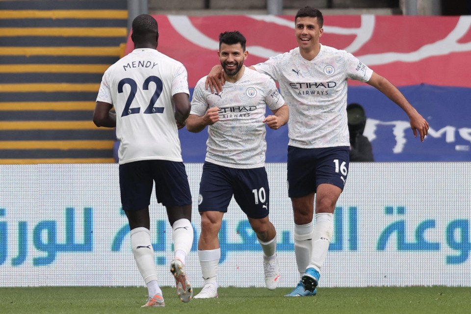 Huyền thoại Man City toả sáng, Pep Guardiola có thấy tiếc nuối? - Bóng Đá