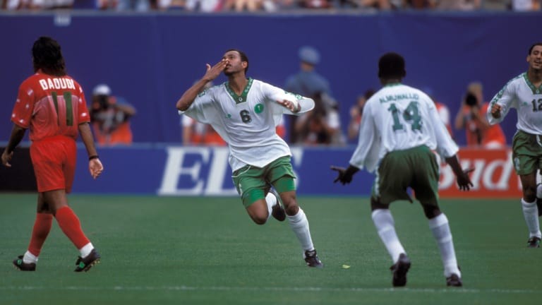 Đội hình ghi nhiều bàn nhất cấp độ ĐTQG: Huyền thoại Thái Lan, Malaysia góp mặt - Bóng Đá