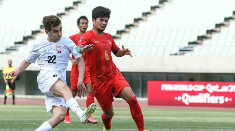 Tuyển Việt Nam hiên ngang trong ngày Đông Nam Á thua tan tác - Bóng Đá